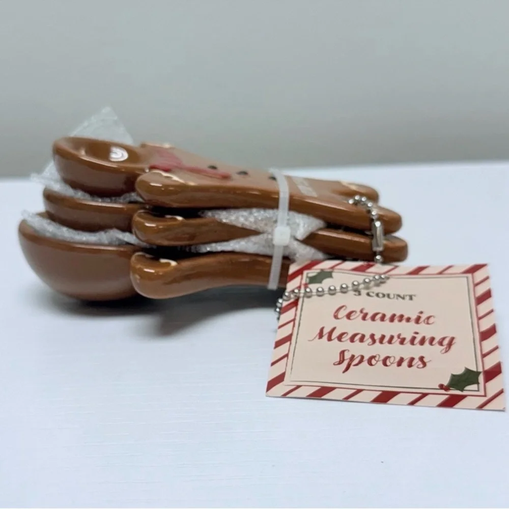 Target Bullseye Playground Ceramic Gingerbread Man Measuring Spoons
